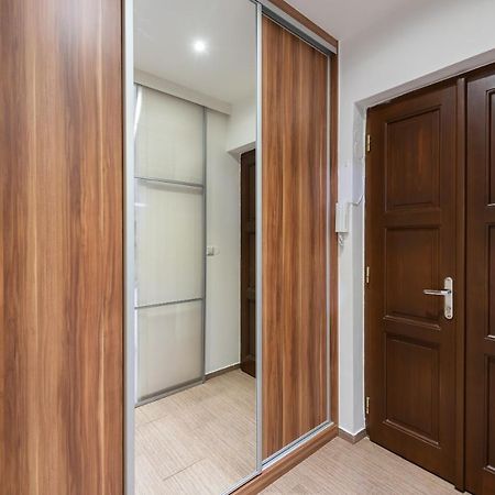 10 Min City Centre 5 People Apartment, Free Coffee 프라하 외부 사진